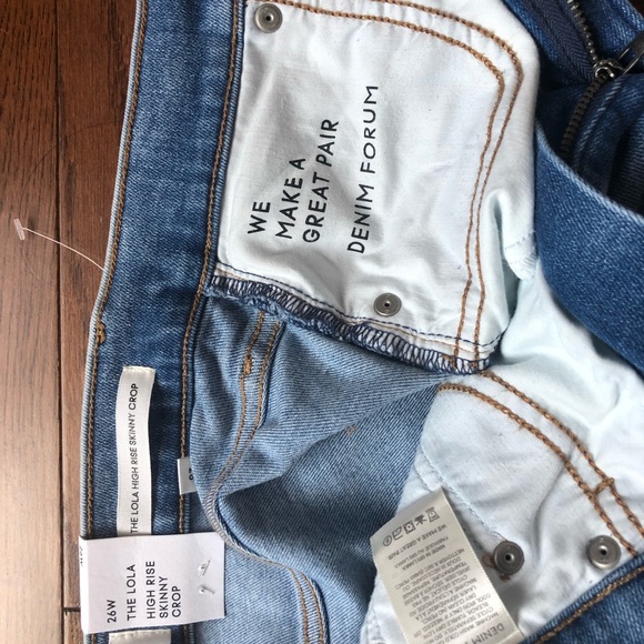 BNWT Aritzia Denim Forum jeans - Size 26 - Picture 13 of 13